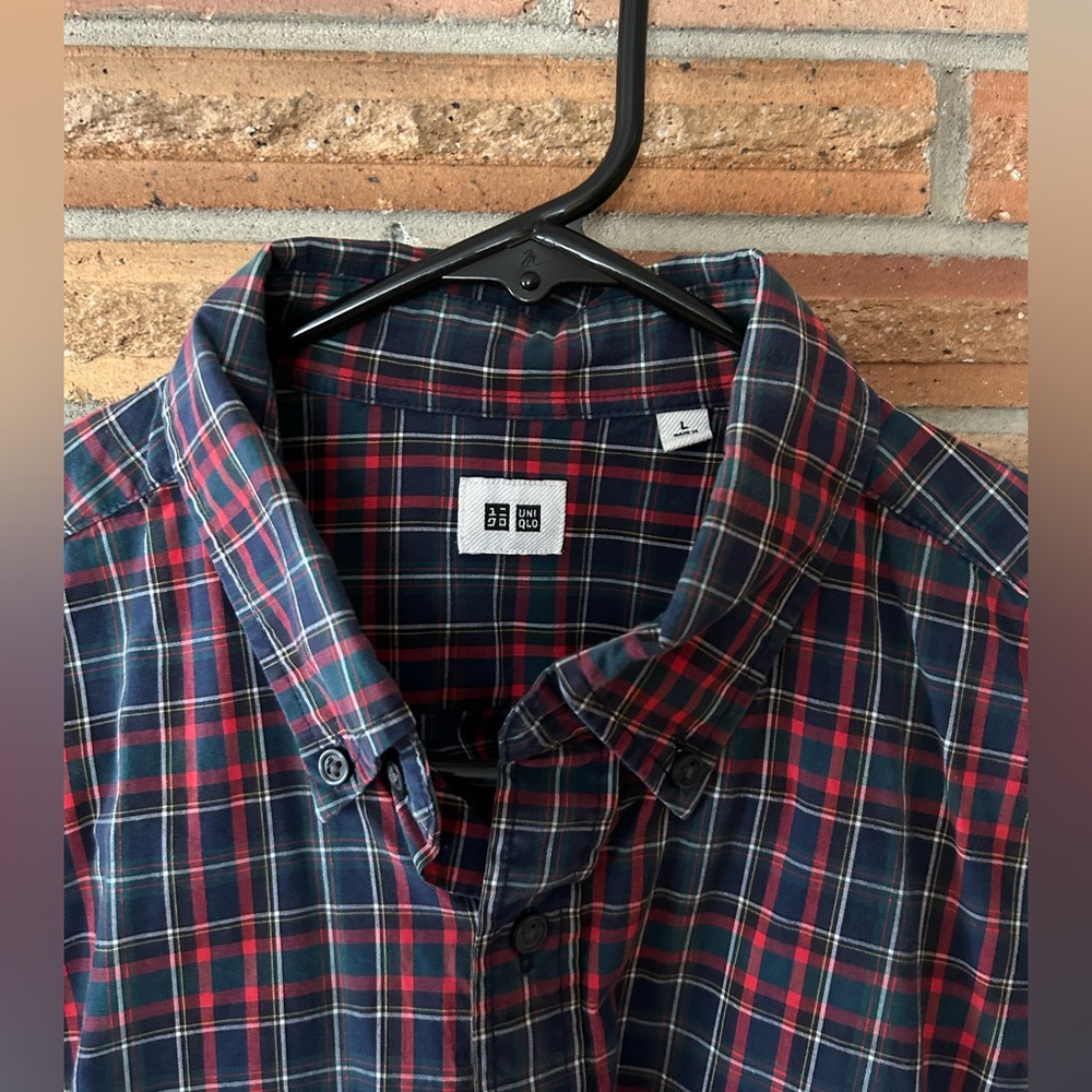 Men’s long sleeve button down shirt by Uniqlo